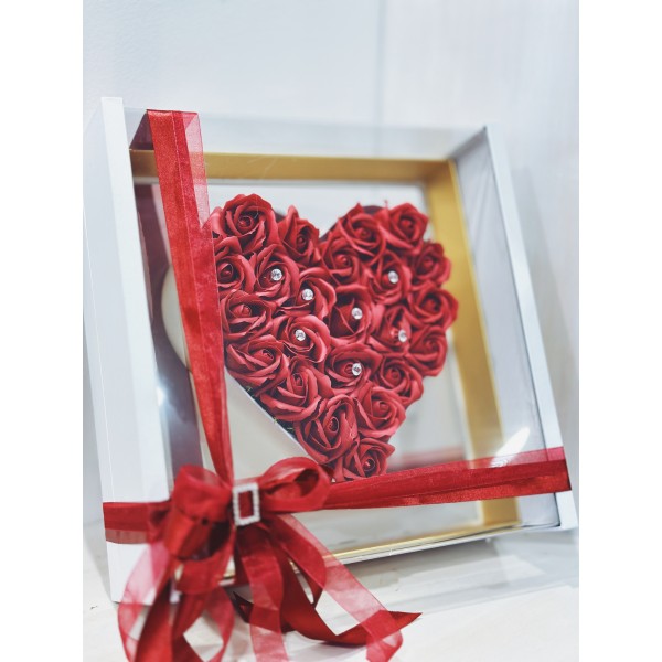 Heart box with red roses KT02